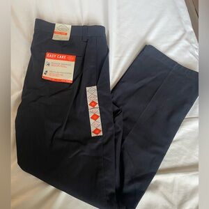 NWT — St John’s Bay Classic Fit Pant (Navy), 32x32